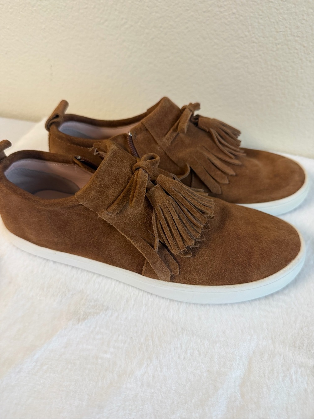 Kate Spade New York Lenna Tassel Sneaker in brown/whiskey suede 6.5